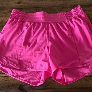 Lululemon Hotty-hot High Rise 4” shorts, 8 Tall, Sonic Pink color